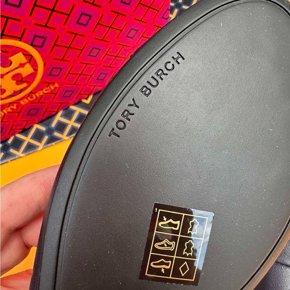 NIB Tory Burch Chelsea Cap Toe Leather Flats Black & Navy Gold Logo MANY SIZES - Picture 9 of 11